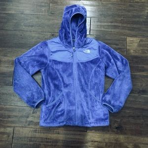 Lightly worn, super soft girls North Face jacket.